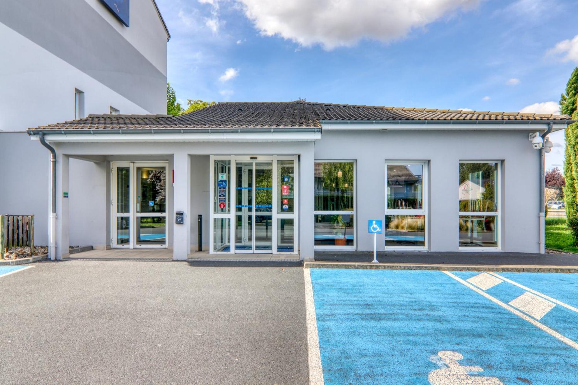 Ace Hotel Riom Zewnętrze zdjęcie