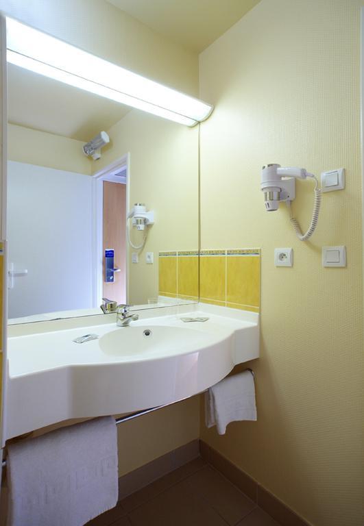 Ace Hotel Riom Zewnętrze zdjęcie
